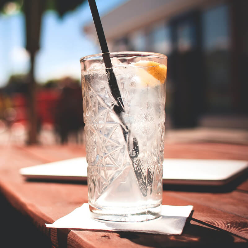 Gin and Tonic cocktail